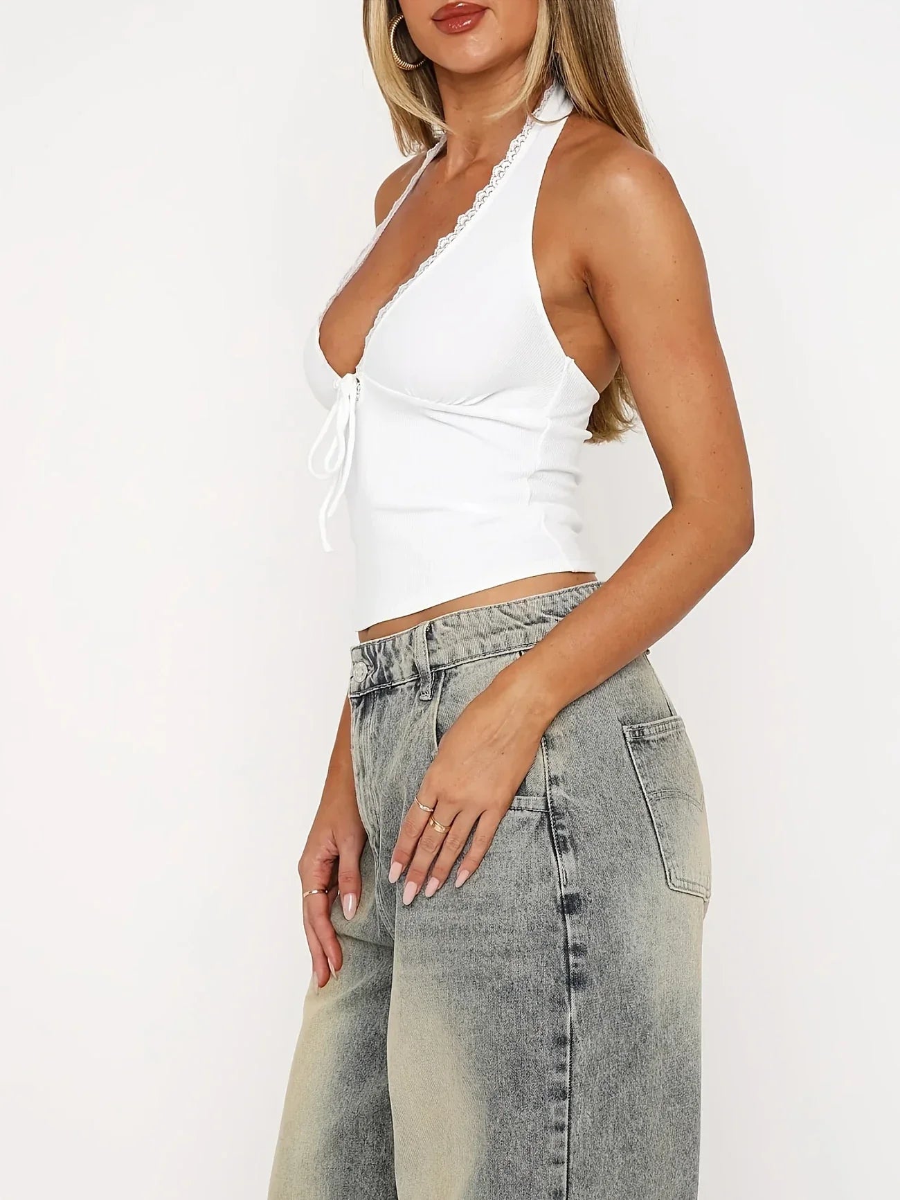 Ingrid – spetsig slimfit-topp